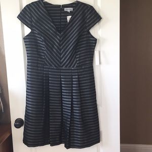 NWT Women’s Dress